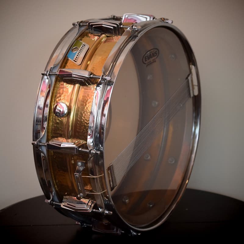 Ludwig No. 550K Hammered Bronze 5x14" Snare Drum with Rounded Blue/Olive Badge 1982 - 1984 image 5