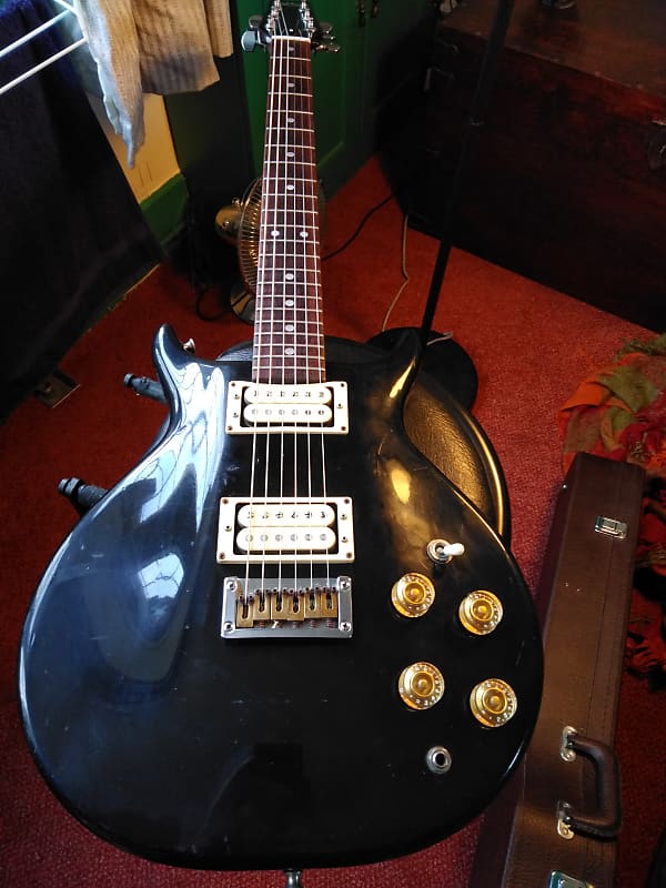 Washburn Raven 1980 Black Reverb