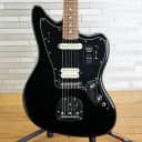 Fender Player Jaguar HS with Pau Ferro Fretboard Black