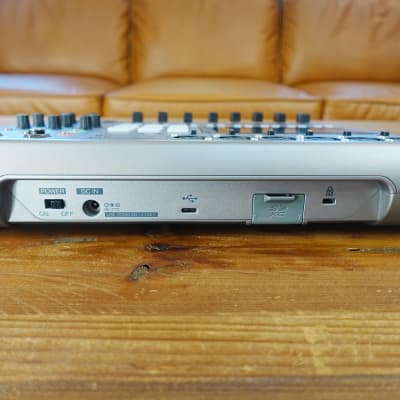Zoom PodTrak P8 Multitrack Recording Mixer - Gray 1341 image 2