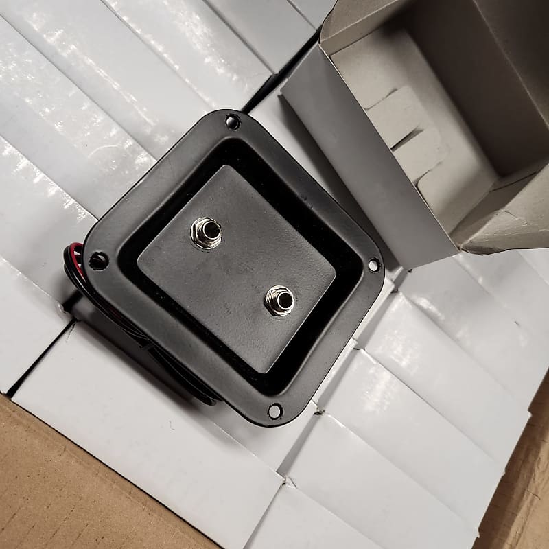Mint Speaker Plate Dual Input Jack Plate Metal 60 to sell image 1