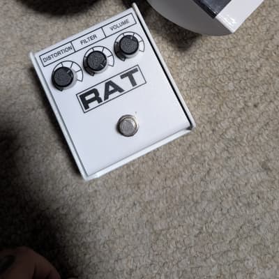 ProCo RAT2 WHITE 白ラット MOD. Pro-co イケベオリジナル RAT II White 【限定品】 ｜イケベ楽器