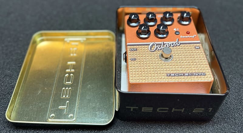 Tech 21 Oxford Character Series Guitar Pedal W Metal Storage