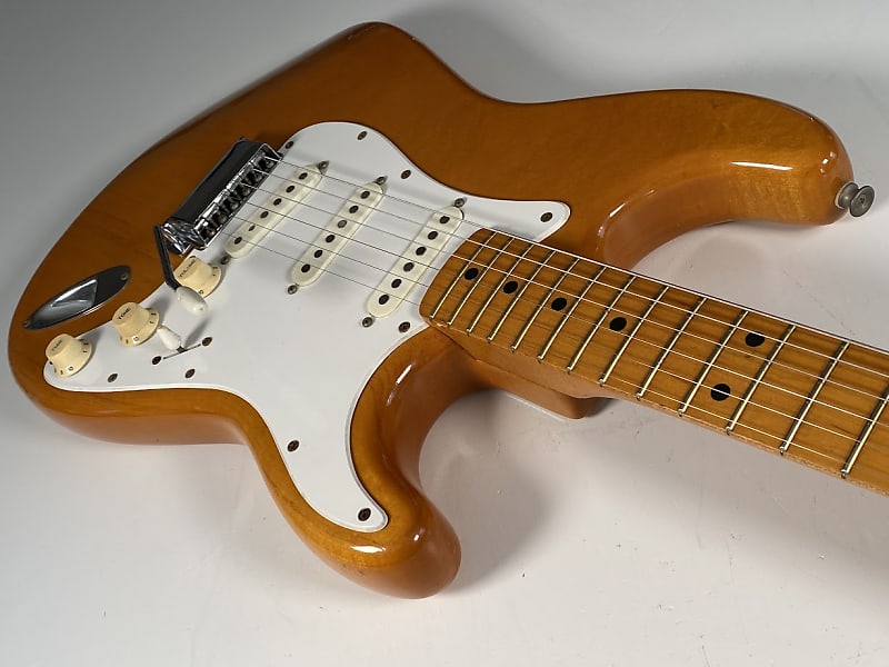 Aria Pro II ST-600 Stagecaster '77 MIJ Stratocaster Type