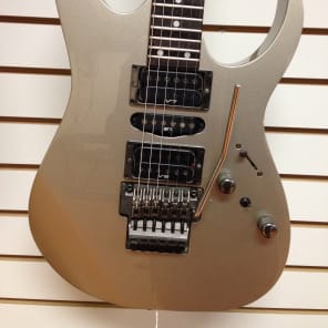 アイバニーズ RG series シルバー 美品 Ibanez RG 570 2000 Silver Mica | Reverb