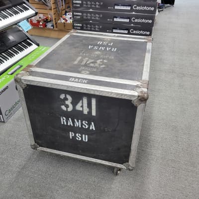Anvil 8-U Shock Mount Rack Case with Wheels and Drawer - Black image 3