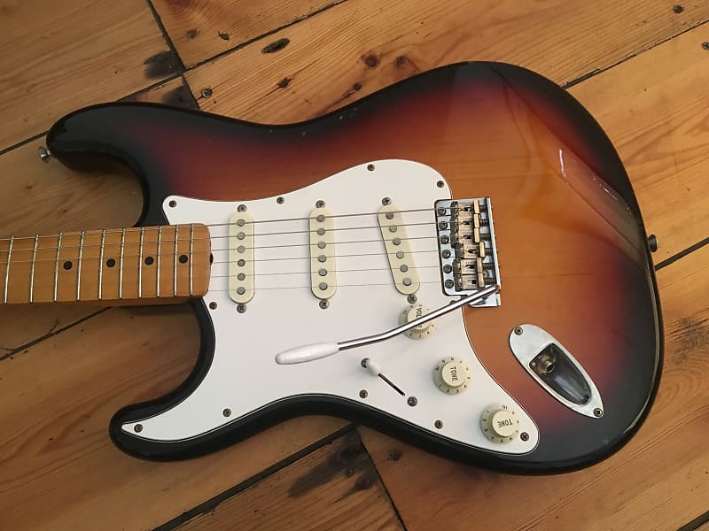 Fender Stratocaster Japan MIJ Electric Guitar 1993 1967