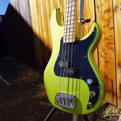 G&L USA Fullerton Deluxe SB-1 Margarita Metallic/Maple 169 4-String Electric Bass w/ Gig Bag NOS image 5