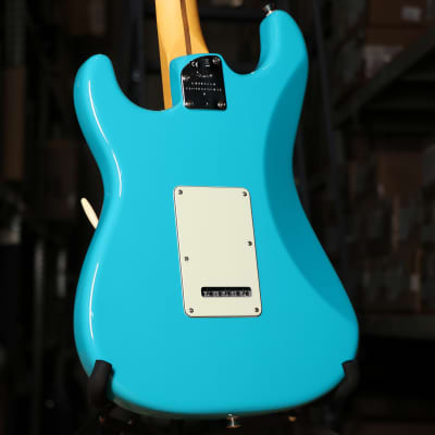 Fender American Professional II Stratocaster, Rosewood Fingerboard, Miami Blue image 6