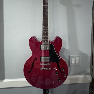 Epiphone ES-335 Semi-Hollow Electric Guitar Cherry - Includes Epiphone Hardshell Case image 2