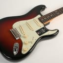 Fender American Original '60s Stratocaster Rosewood Fingerboard 3-Color Sunburst SN:
