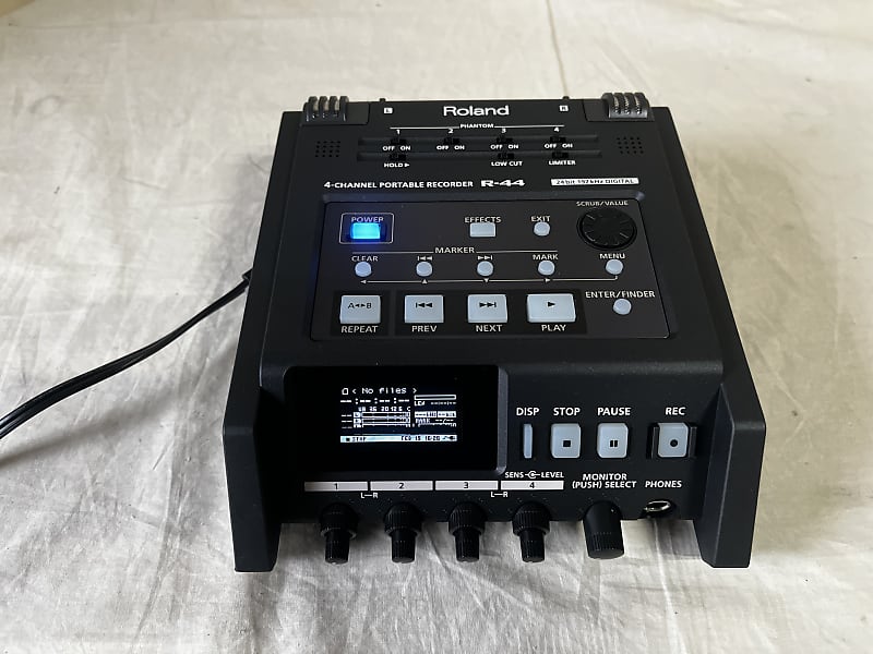 Edirol Roland R-44 Solid-State Four-Channel Portable Field