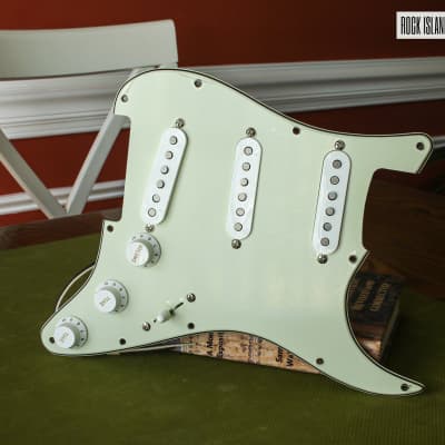 Fender Custom Shop Hand Wound ‘64 Gray Bobbin GT11 Vintage Single Coil Pickups -  Loaded Pickguard image 2