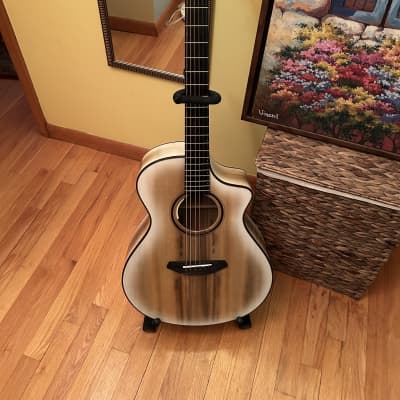 Breedlove Limited Edition Oregon Concert CE Acoustic-electric Guitar - White Sand Myrtlewood (2021) image 1