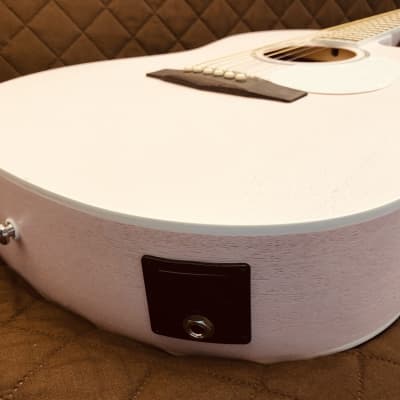 Cort JADECLASSICPPOP Jade Classic Series Venetian Cutaway Mahogany 6-String Acoustic-Electric Guitar image 11