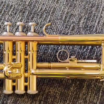 Yamaha YTR-2023-E Lacquer Bb Trumpet | Reverb UK