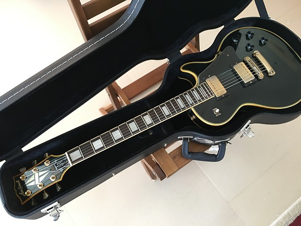 Aria Pro II Japan Les Paul Custom Black + case - Located in