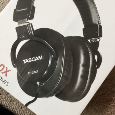 TASCAM TH-200X Studio Headphones New in Box - Free Shipping image 4