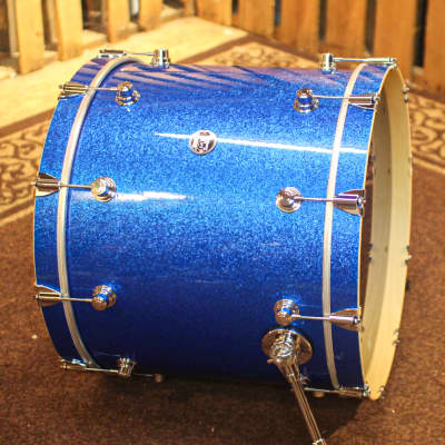 DW Performance Blue Sparkle Bass Drum - 18x22 image 2