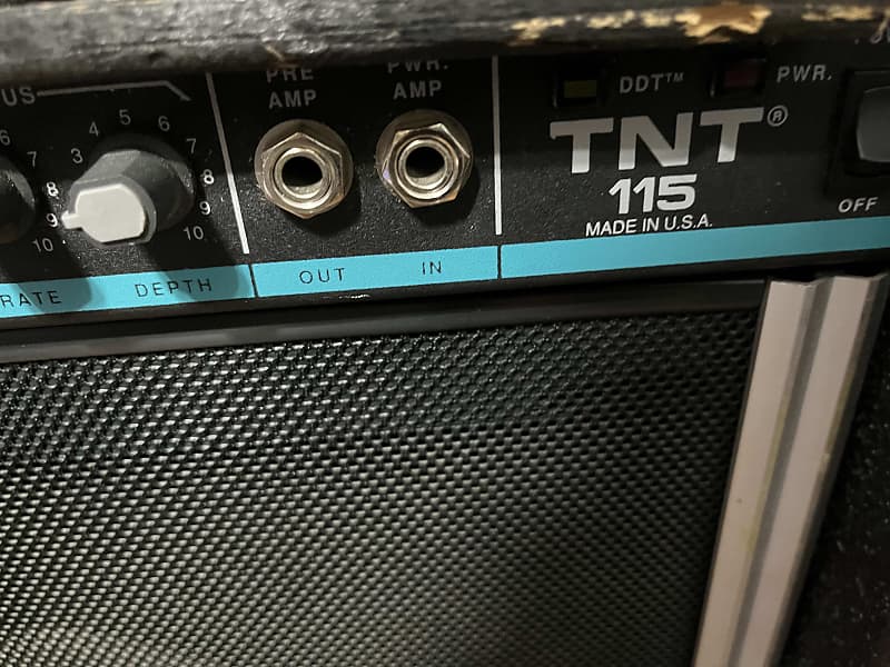 Peavey TNT 115 Bass Amplifier with Scorpion Speaker