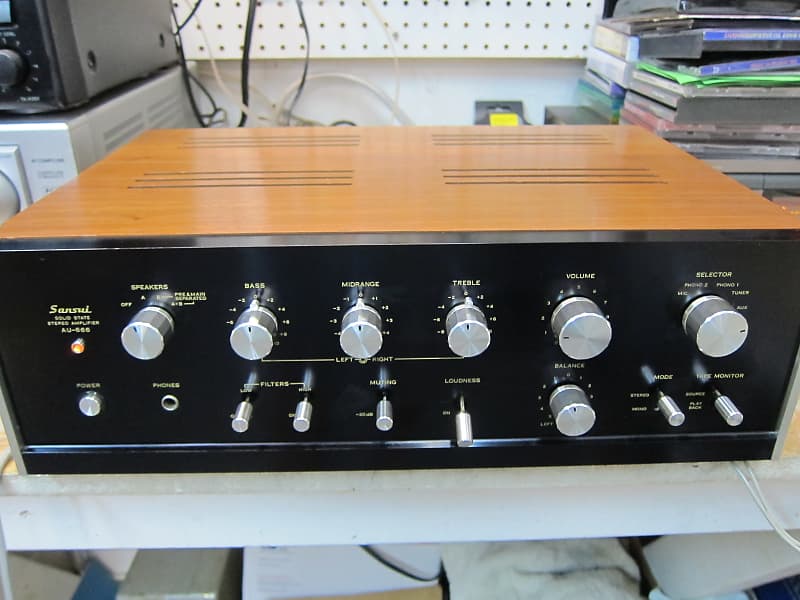 Vintage Sansui AU-666 Stereo Amp Wood Cab, Box,Manual