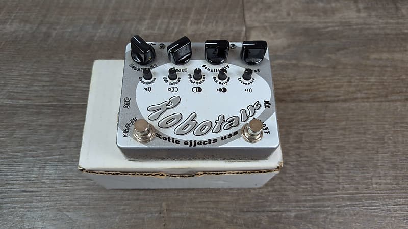 Xotic Robotalk 2 | Reverb Canada