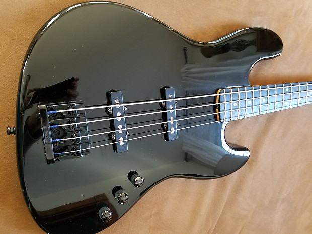 Schecter Jazz Bass USA Dallas Era Monster Tone Pickups Vintage 1985 Gloss  Black Original W/ HSCase