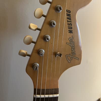 Fender MG-66 Mustang Reissue MIJ