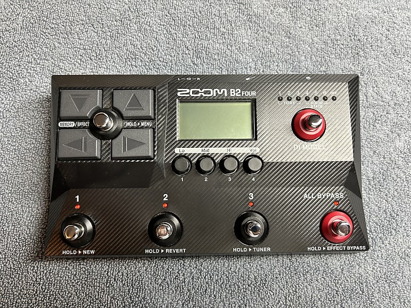 Zoom B2 Four