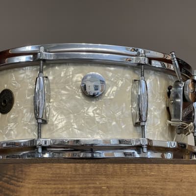 1950's Gretsch BroadKaster 5.5x14 White Marine Pearl 3-Ply Snare Drum 4157 image 6