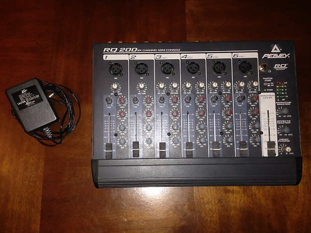 Peavey RQ200 Powered 6 Channel Mixer Console for Recording