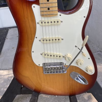 Fender American Standard Stratocaster with Maple Fretboard 2008 - 2016 - Sienna Sunburst for sale