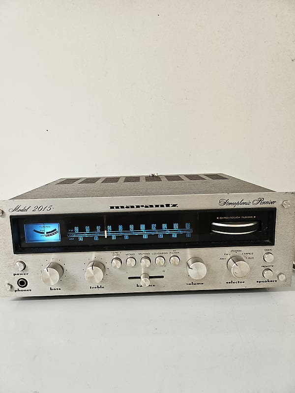 Marantz Model 2015 10-Watt Stereo Solid-State Receiver 1974 - 1975 - Silver  			