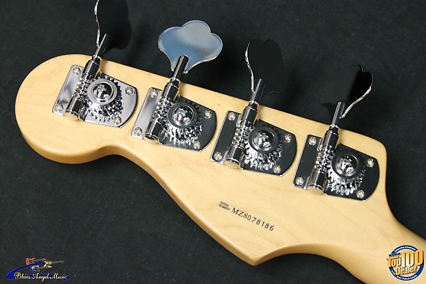 2008 Fender Deluxe P Bass Special, Blizzard Pearl, Precision