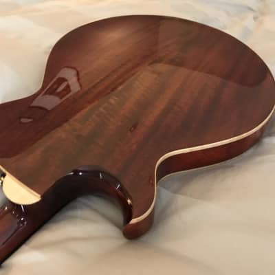 Eastman ER-1 2019 MINT small body super comfy Archtop Guitar ( video) image 8
