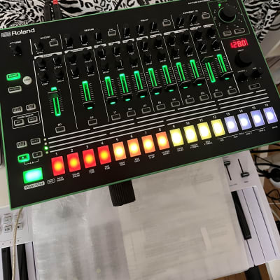 Roland AIRA TR-8 Rhythm Performer with 7x7 Expansion 2014 - Present - Black