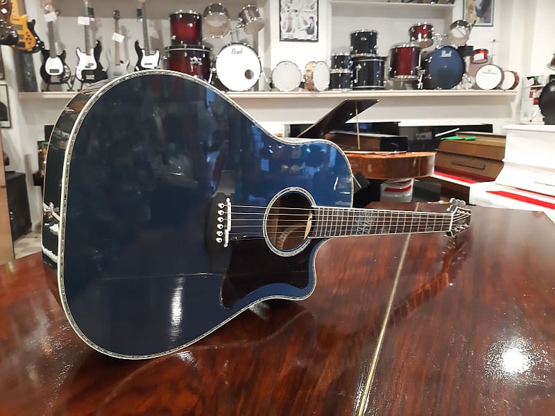 Takamine LTD 2021 Blue Rose ( Limited Edition 2021) w/bag