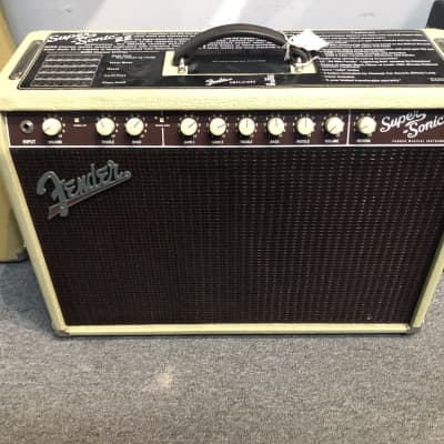 Fender Super Sonic Head and Cab – Chicago Music Exchange
