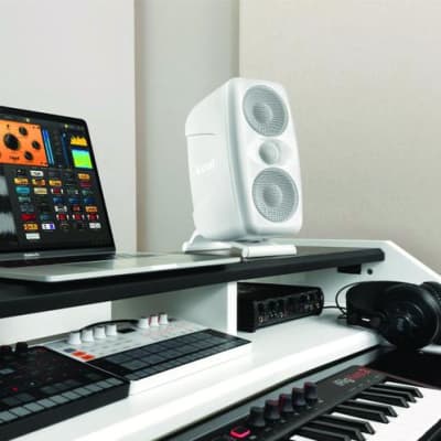 IK Multimedia iLoud MTM Studio Monitor White Pair Bundle IK Multimedia iLoud MTM Studio Monitor White Pair Bundle