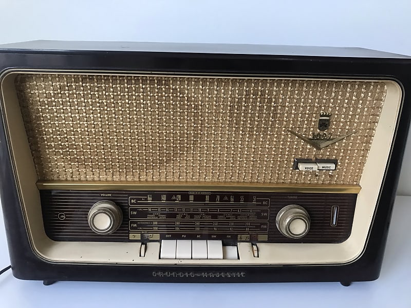 Grundig Majestic 1097U Vintage Radio with Original Manual and | Reverb