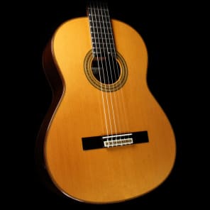 Yamaha GC42C Handcrafted Classical Guitar Natural
