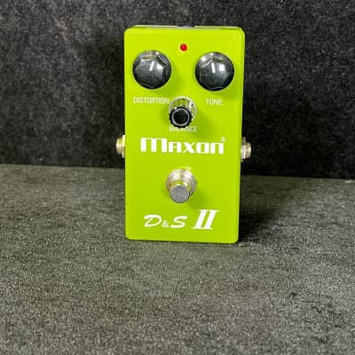 Maxon D&S II Distortion Sustainer Pedal