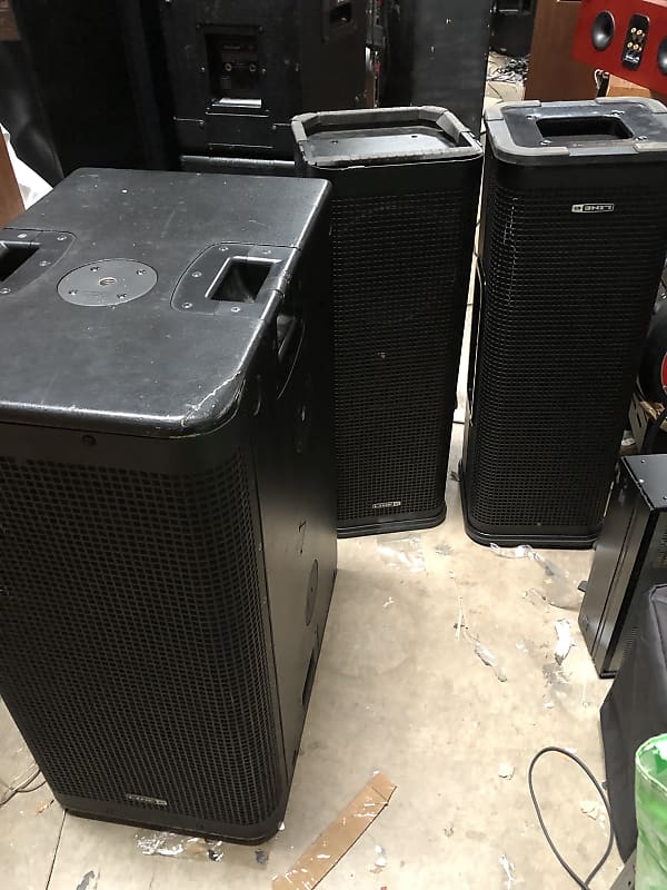 Line 6 StageSource L3S Powered Subwoofer Black