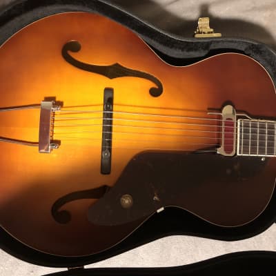 Gretsch G9555 New Yorker Archtop image 2