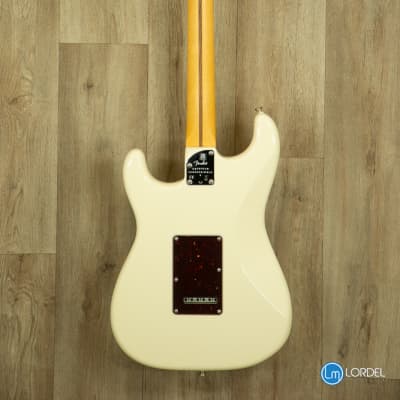 Fender American Professional II Stratocaster, Maple Fingerboard, Olympic White image 6