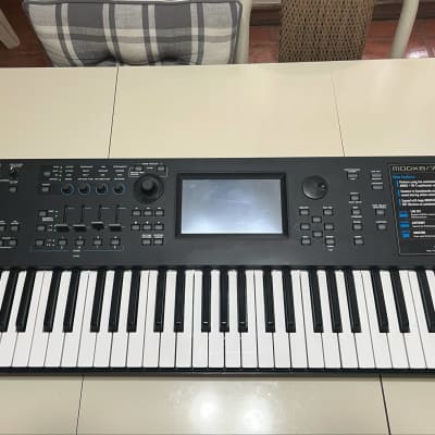 YAMAHA MODX6 Synthesizer with Original Yamaha Modx Softcase