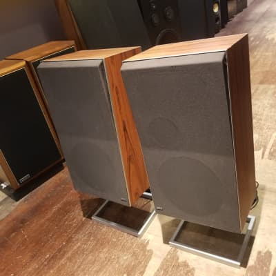 Vintage B&O (Bang & Olufsen) Beovox S75 Speakers w/Stands & 30ft