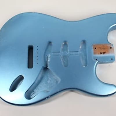 MJT Stratocaster body VTS 2023 - Ice Blue Metallic (nitrocellulose) light relic image 5