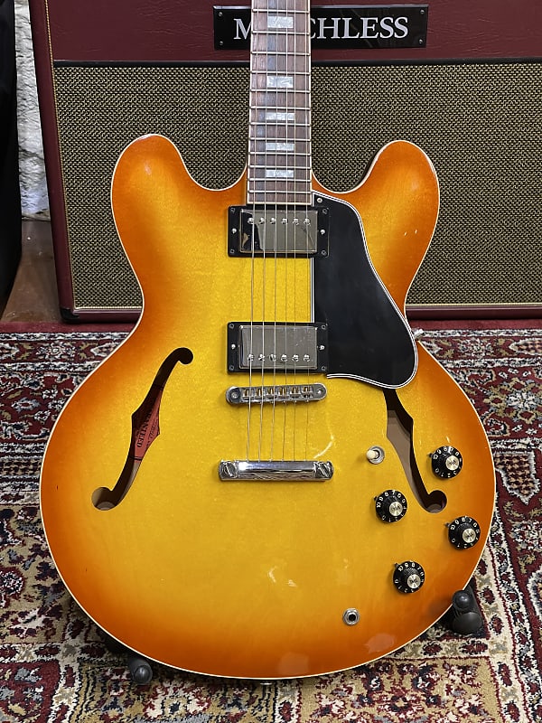 Gibson 335 on sale larry carlton