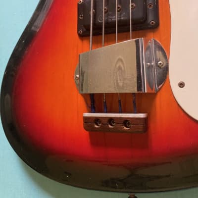 Mosrite Bass 1966 - Ventures style model - Sunburst image 14